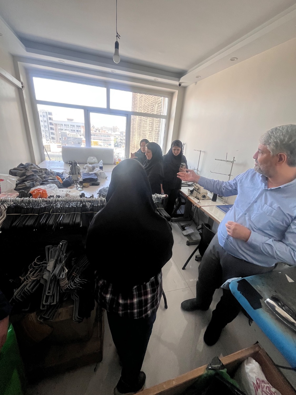 بازدید کاربینی از تولیدی آرنا طراحی دوخت 