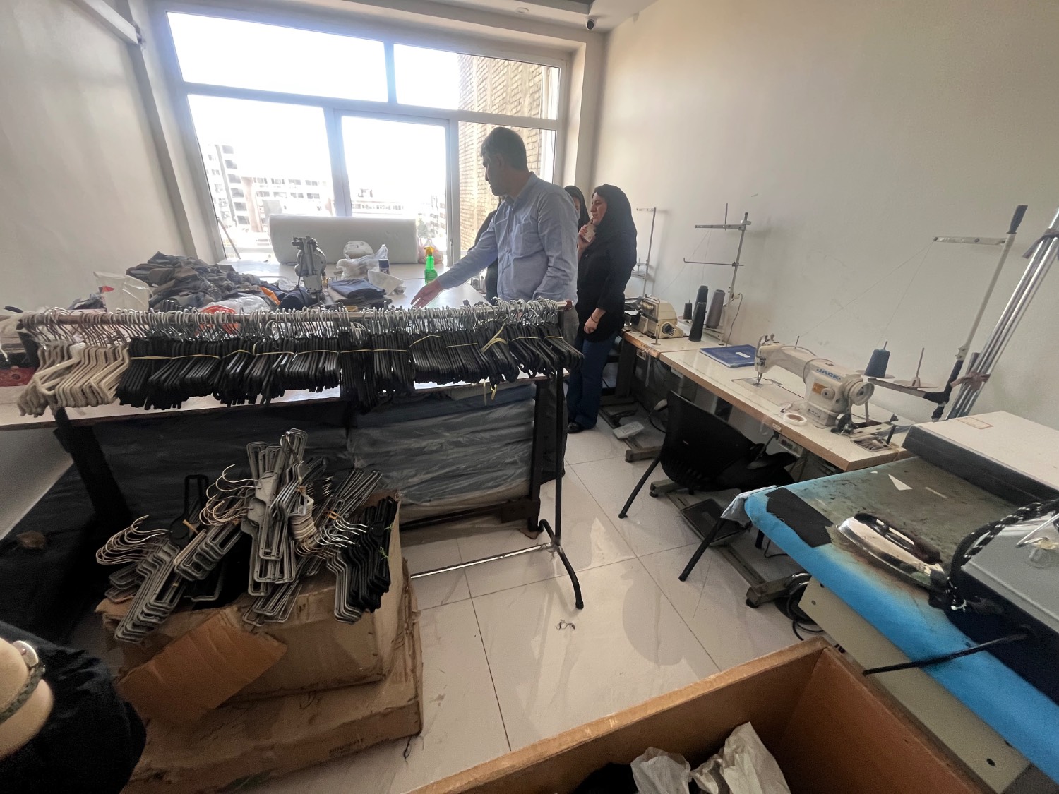 بازدید کاربینی از تولیدی آرنا طراحی دوخت 