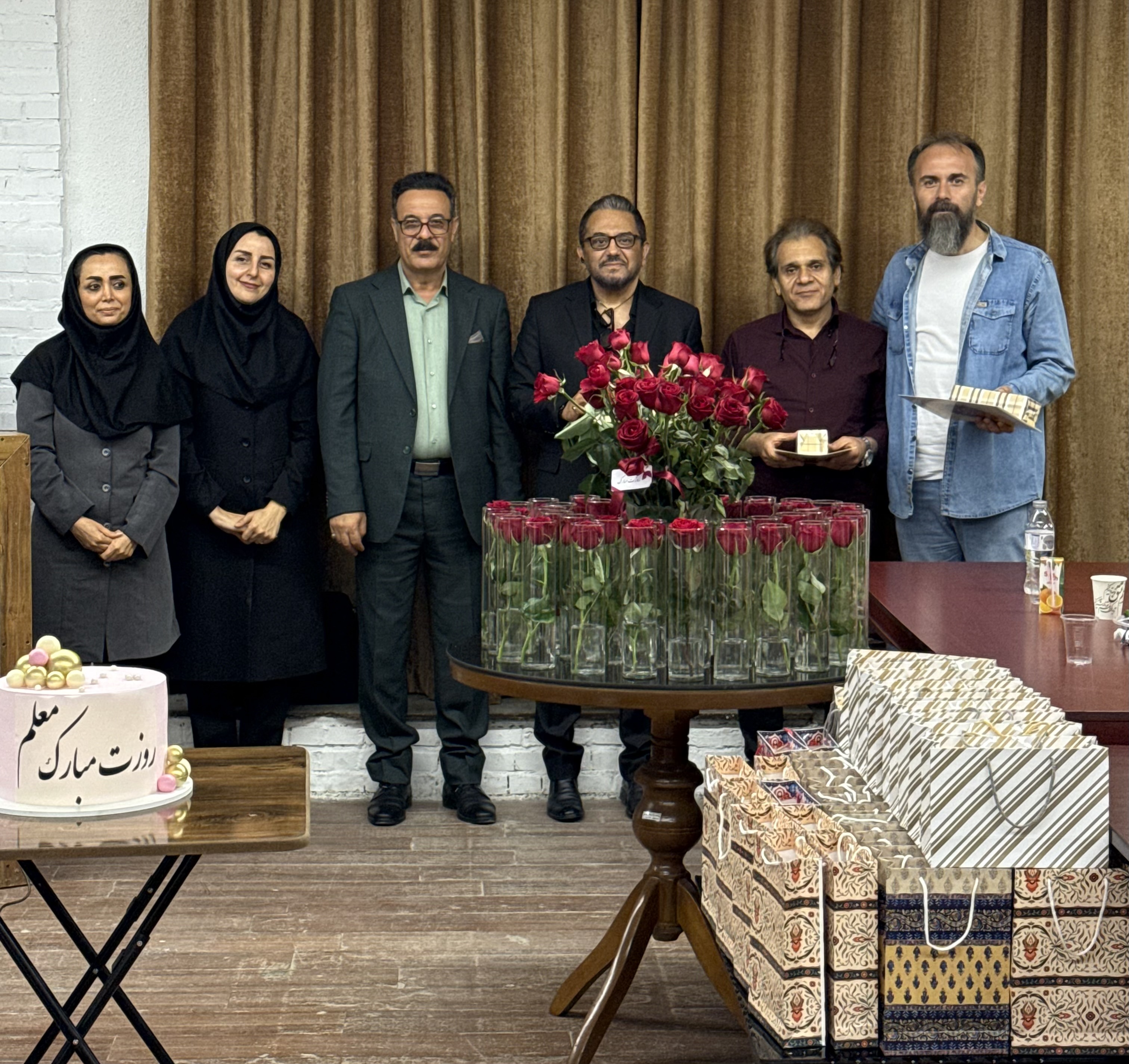 علمی کاربردی واحد 10 روز استاد