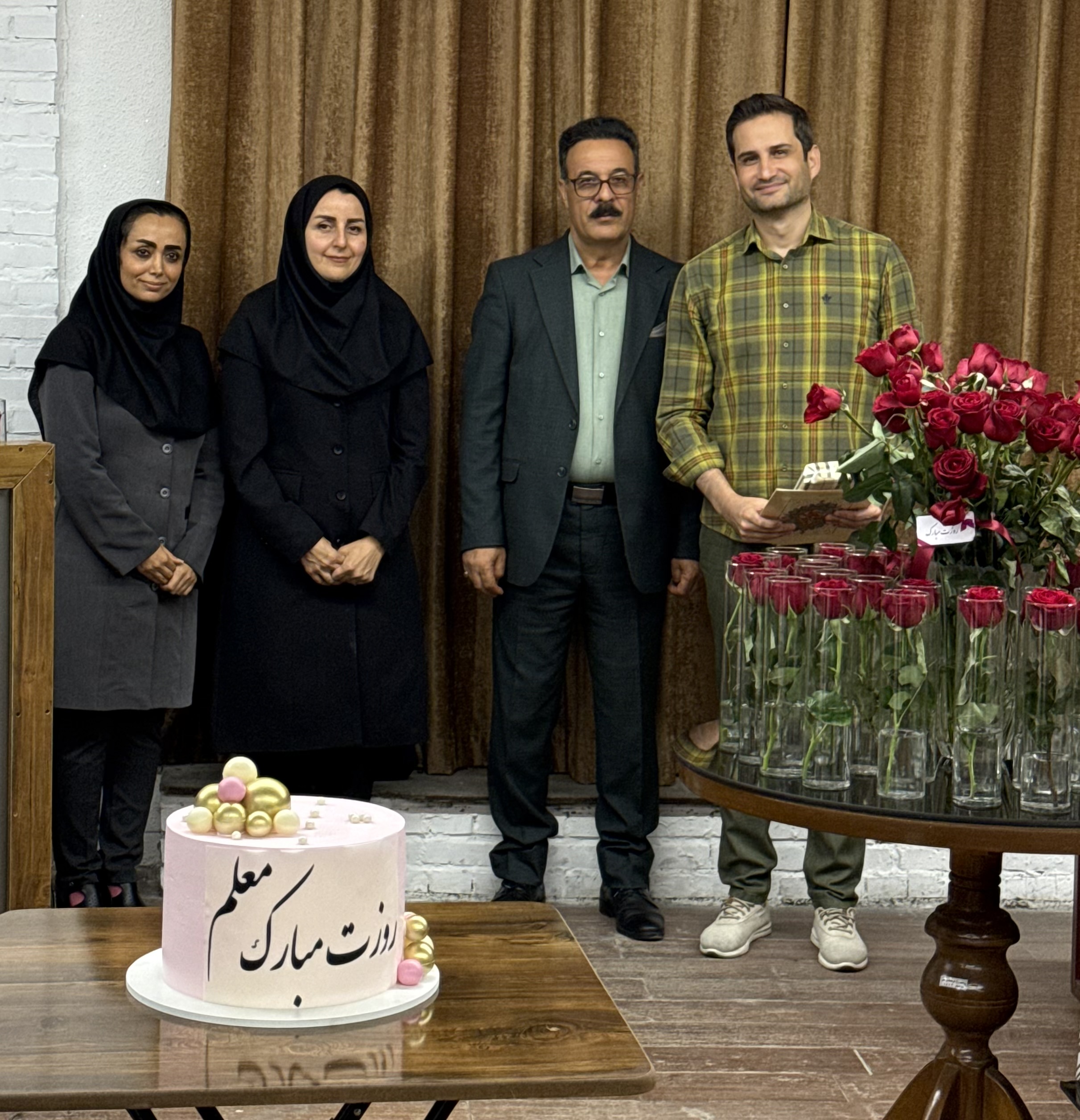 علمی کاربردی واحد 10 روز استاد