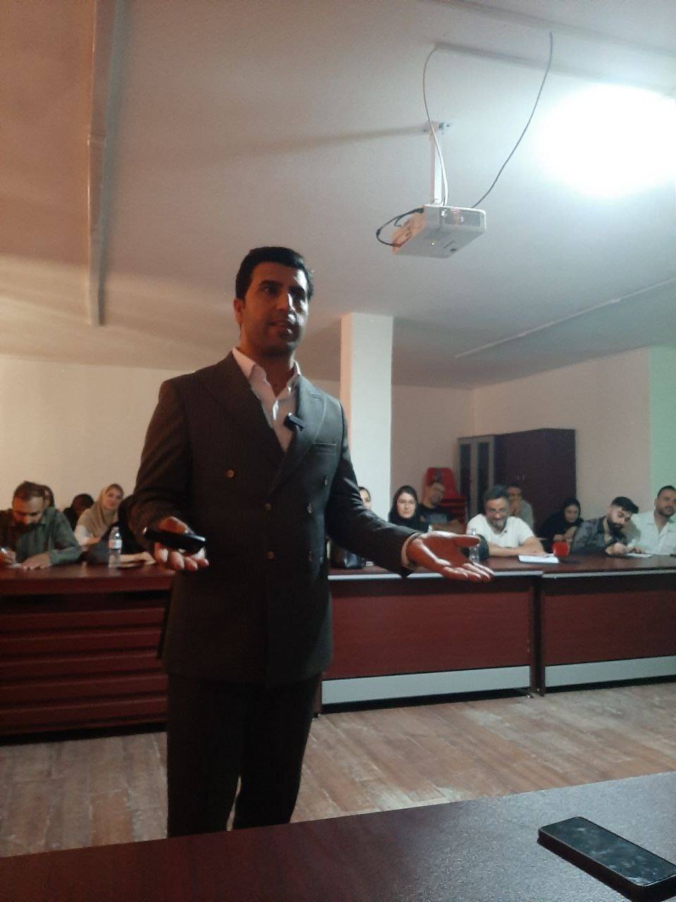 کارگاه مکاتبات اداری با مدرک