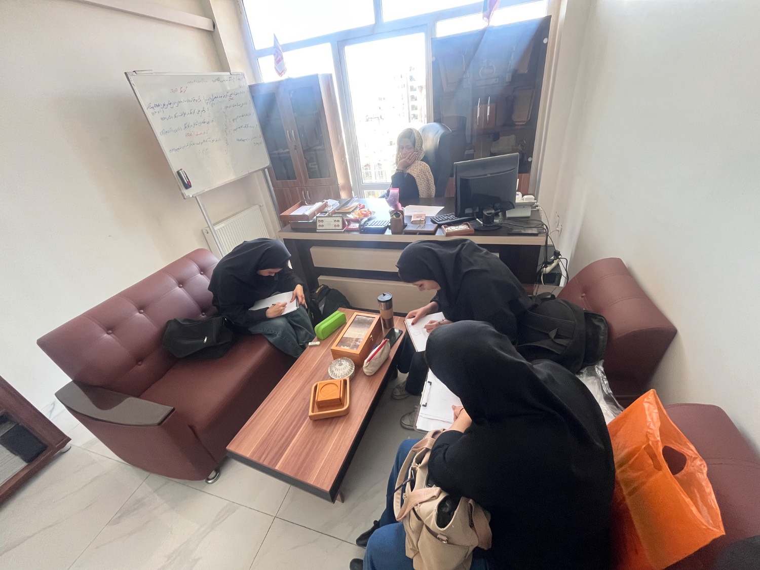 بازدید کاربینی از تولیدی آرنا طراحی دوخت 